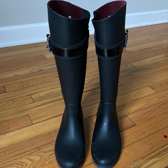 tommy hilfiger signature rain boots